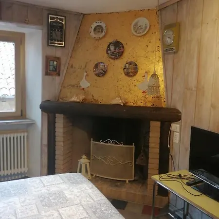 Lägenhet Casa Della Dama Como